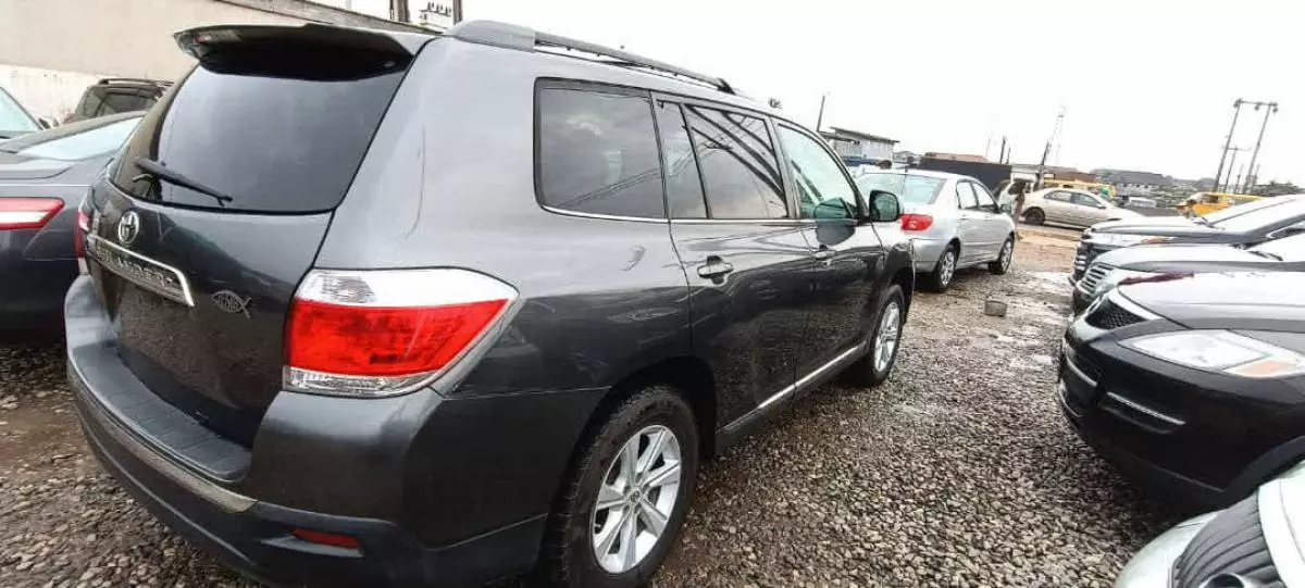 Toyota Highlander - 2012