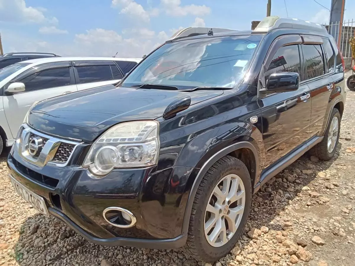 Nissan X-Trail   - 2011