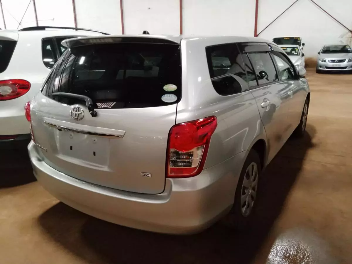 Toyota Fielder    - 2009