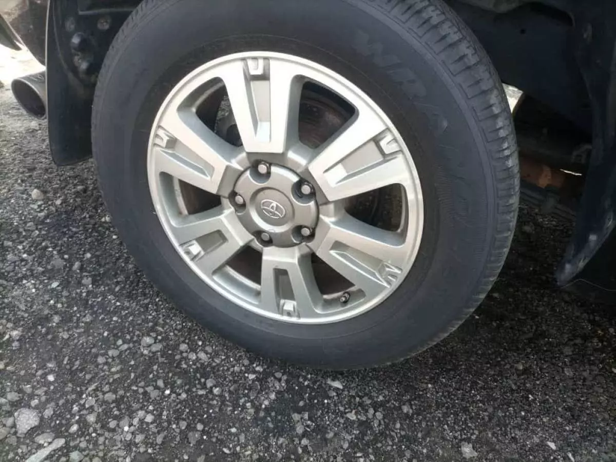 Toyota Tundra - 2015