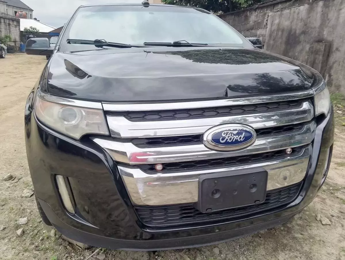 Ford Edge   - 2012