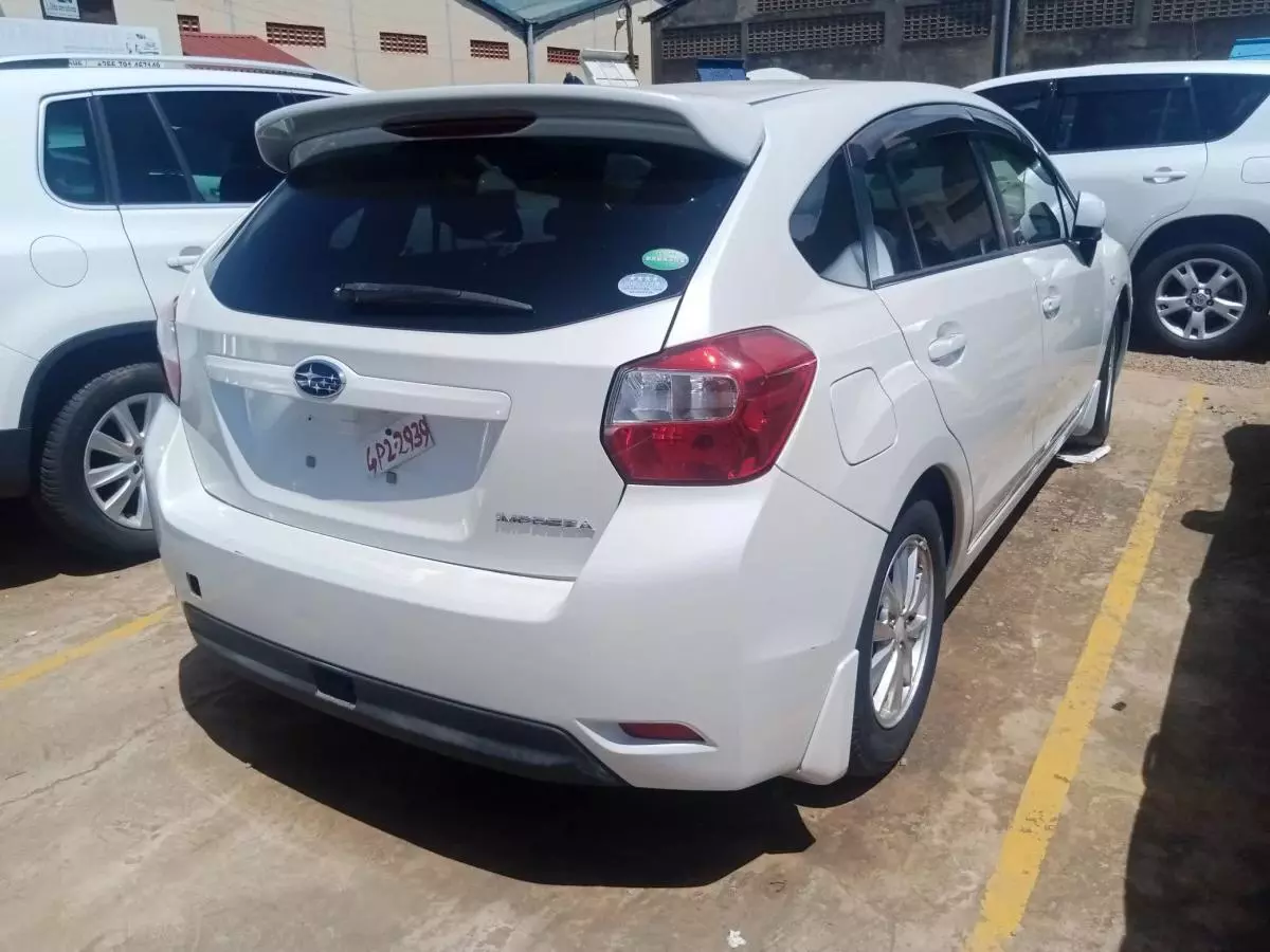 Subaru Impreza   - 2014