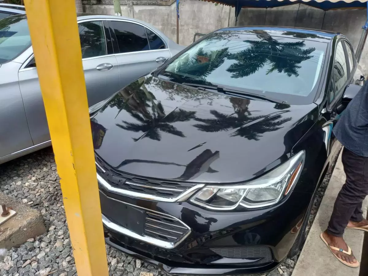 Chevrolet Cruze   - 2017