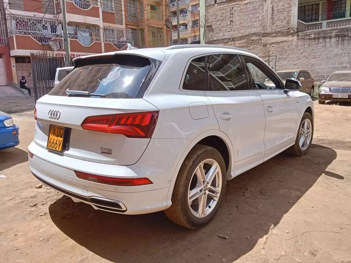 Audi Q5   - 2018