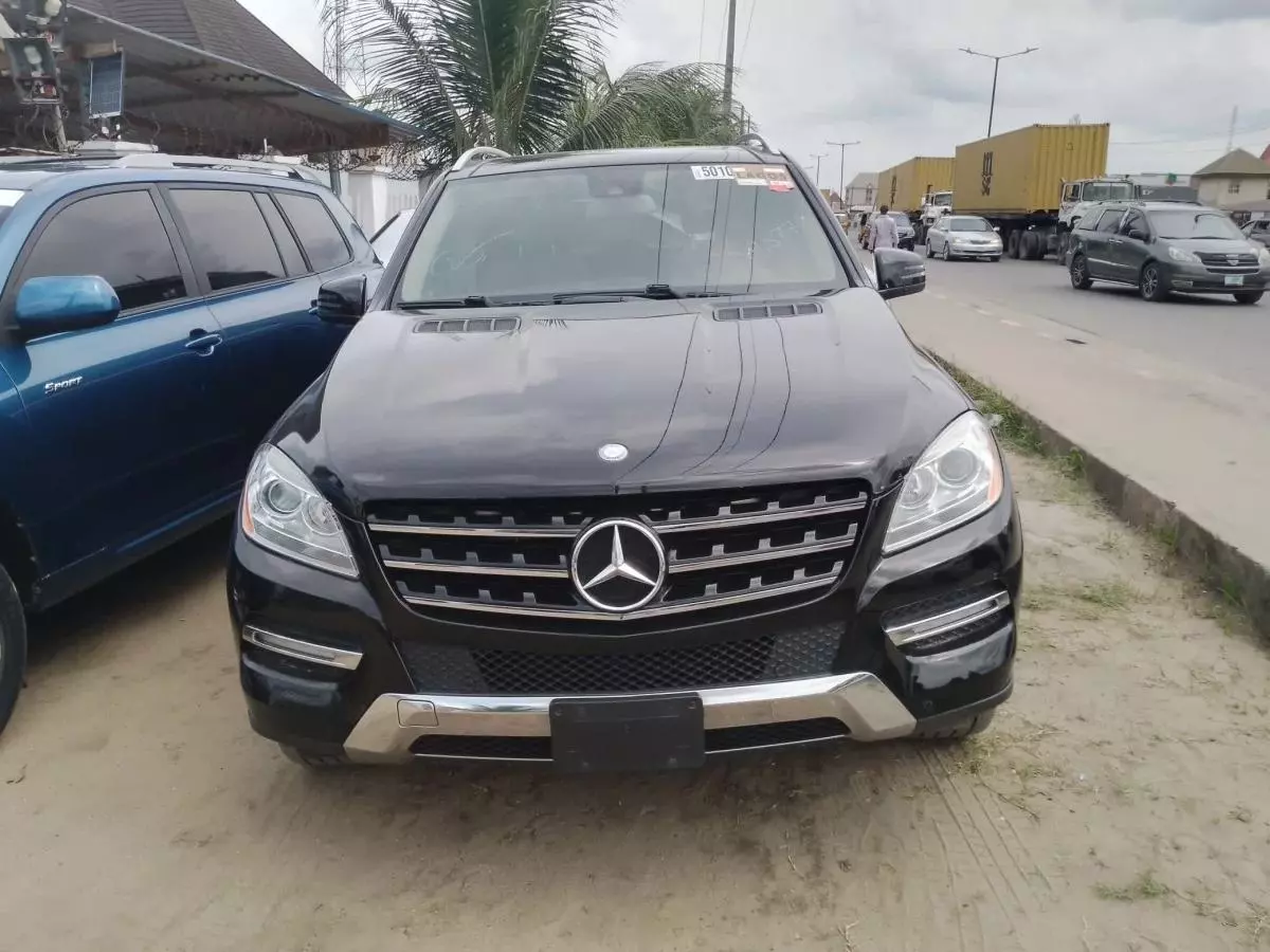 Mercedes-Benz ML 350   - 2012