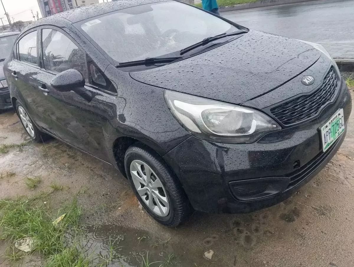 KIA Rio   - 2013