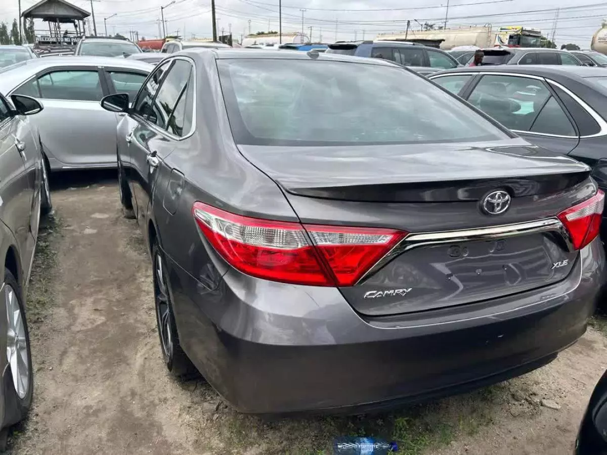 Toyota Camry   - 2015