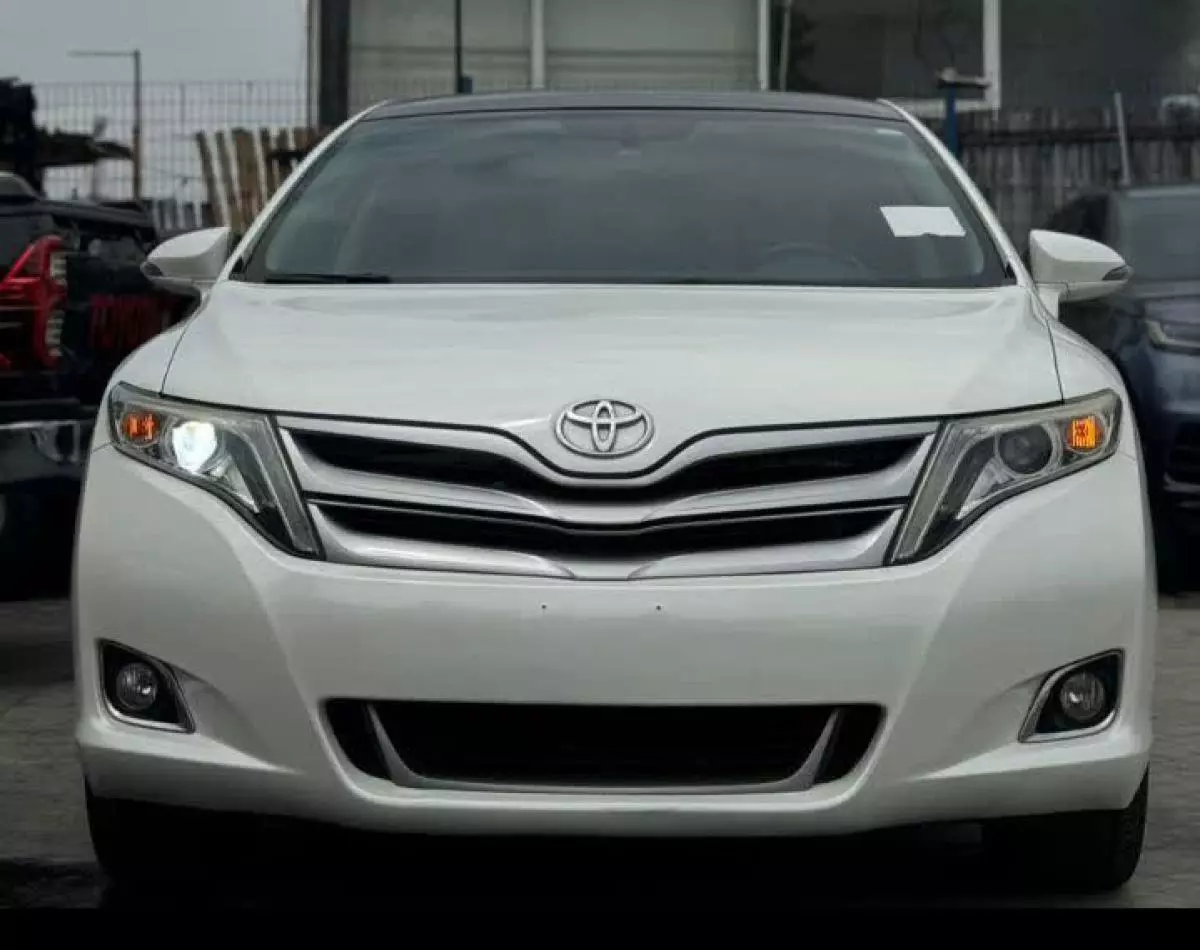 Toyota Venza   - 2013