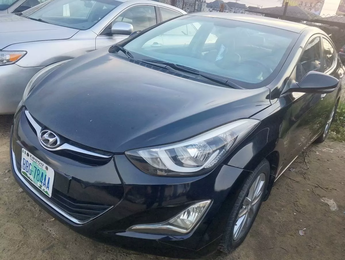 Hyundai Elantra   - 2014