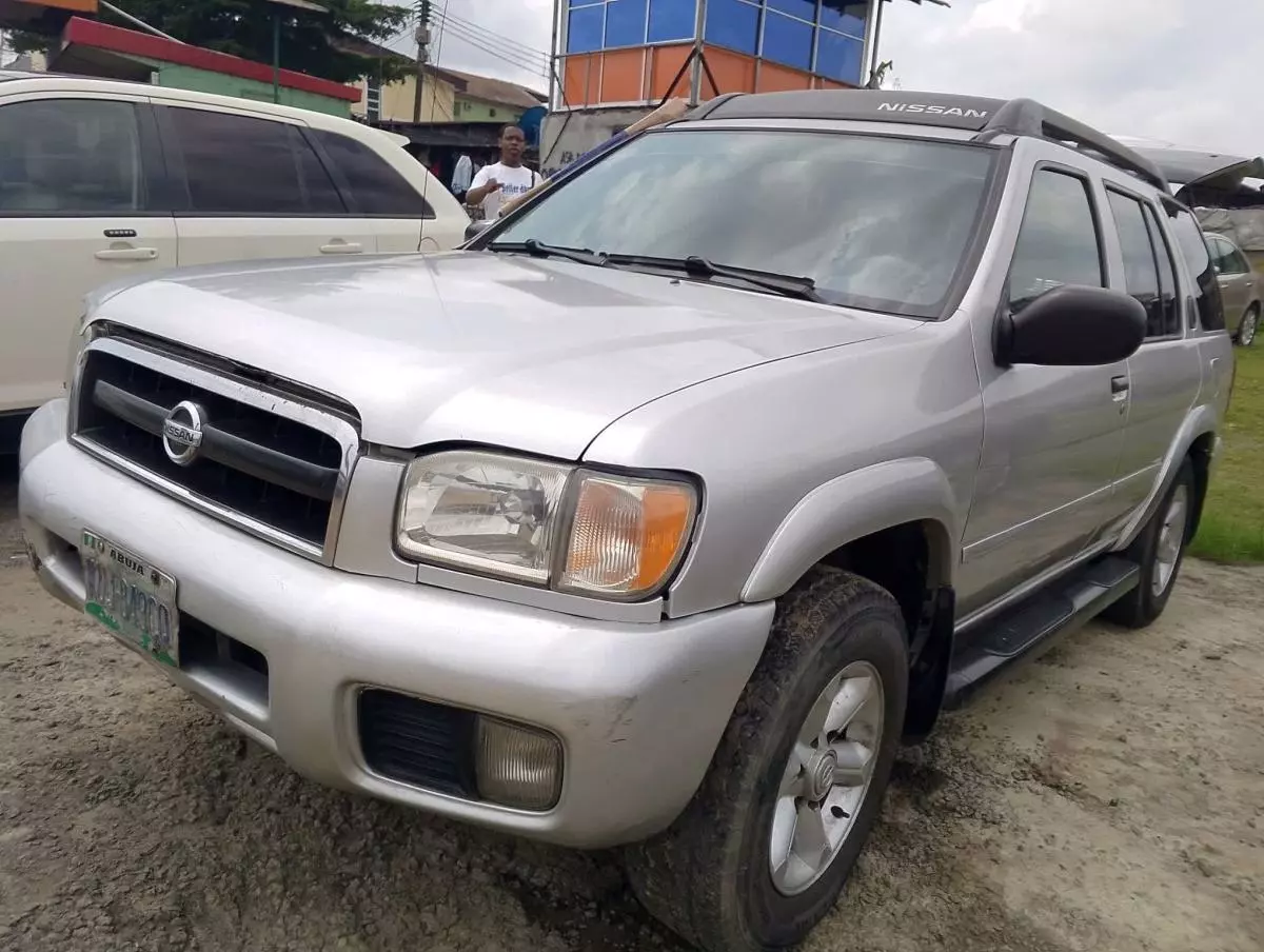 Nissan Pathfinder   - 2003