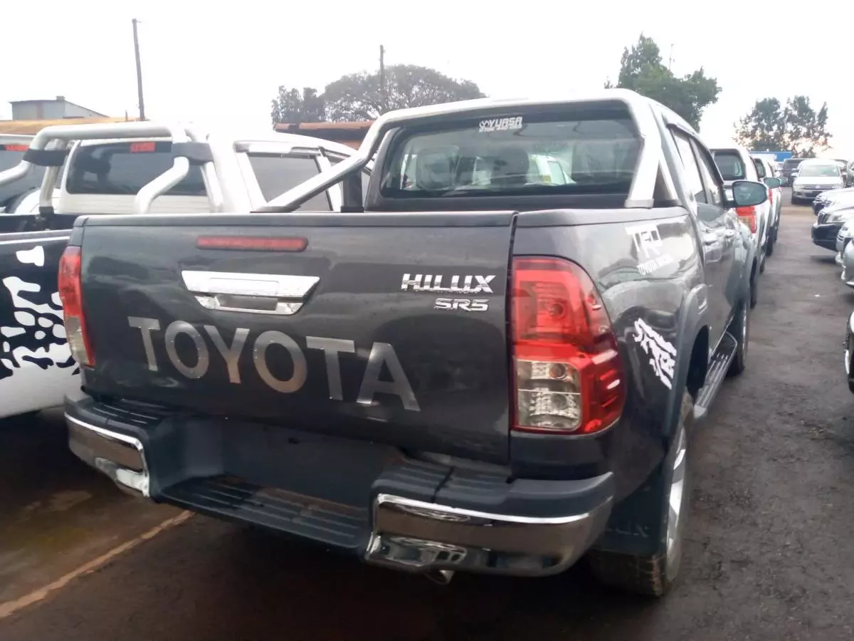 Toyota Hilux vigo  - 2015