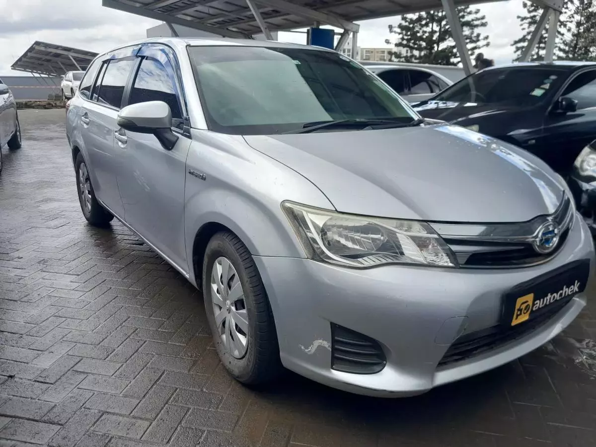 Toyota Fielder hybrid    - 2014