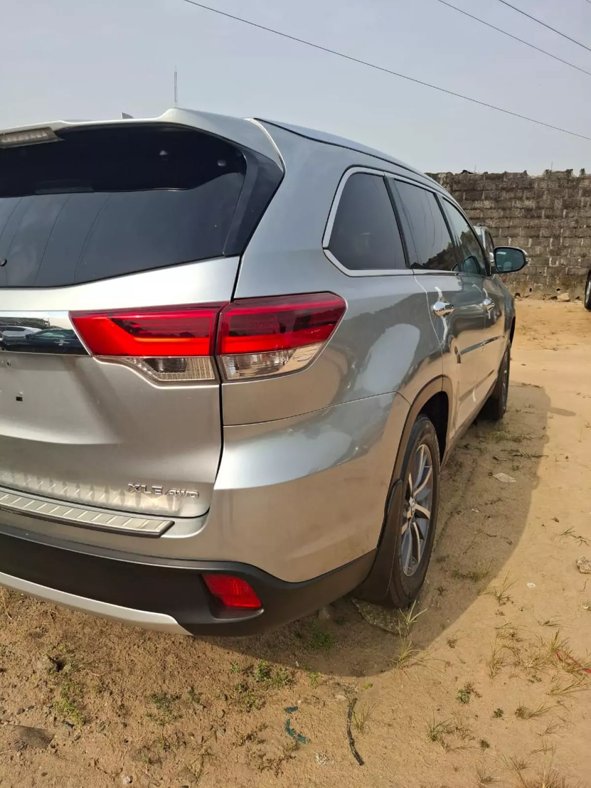 Toyota Highlander   - 2019