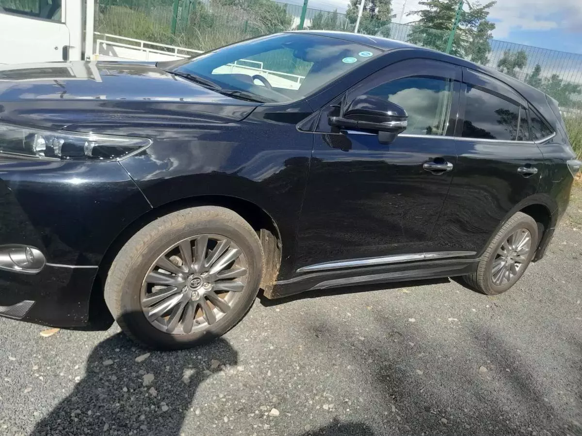 Toyota Harrier   - 2016