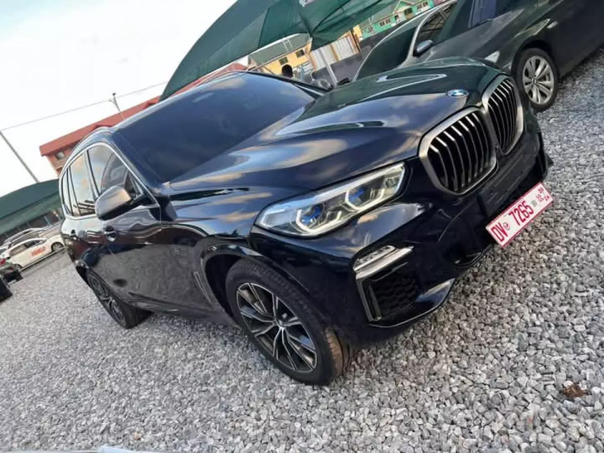 BMW X5 M50   - 2020