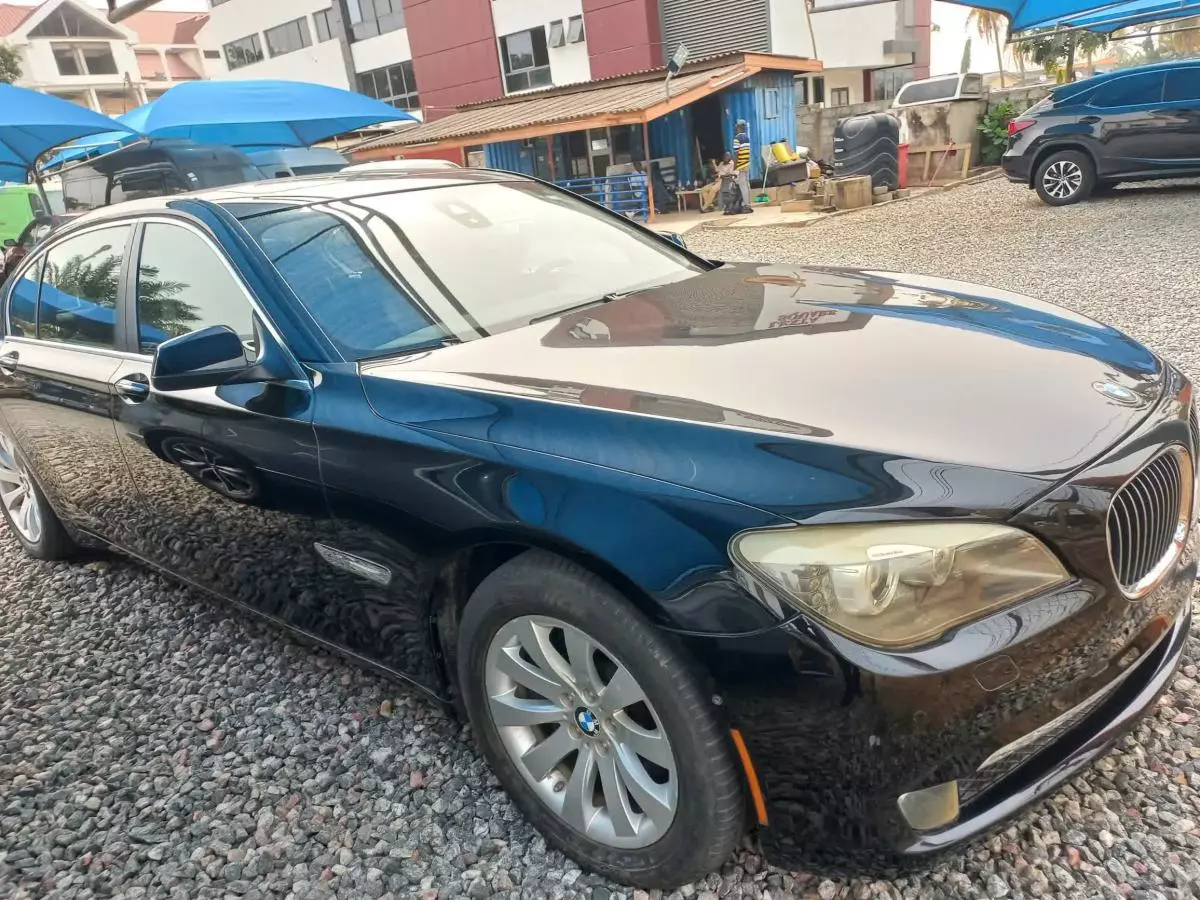 BMW 750 li - 2010