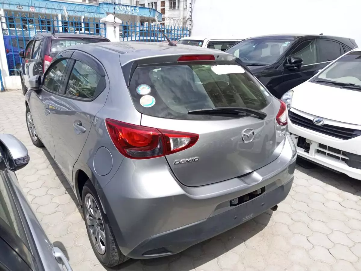 Mazda Demio - 2015