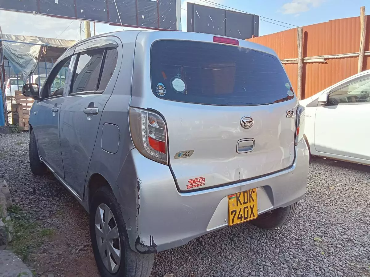 Daihatsu Mira    - 2015