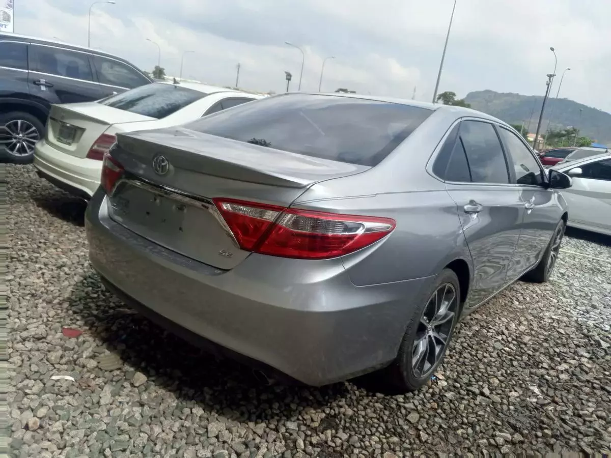 Toyota Camry   - 2015