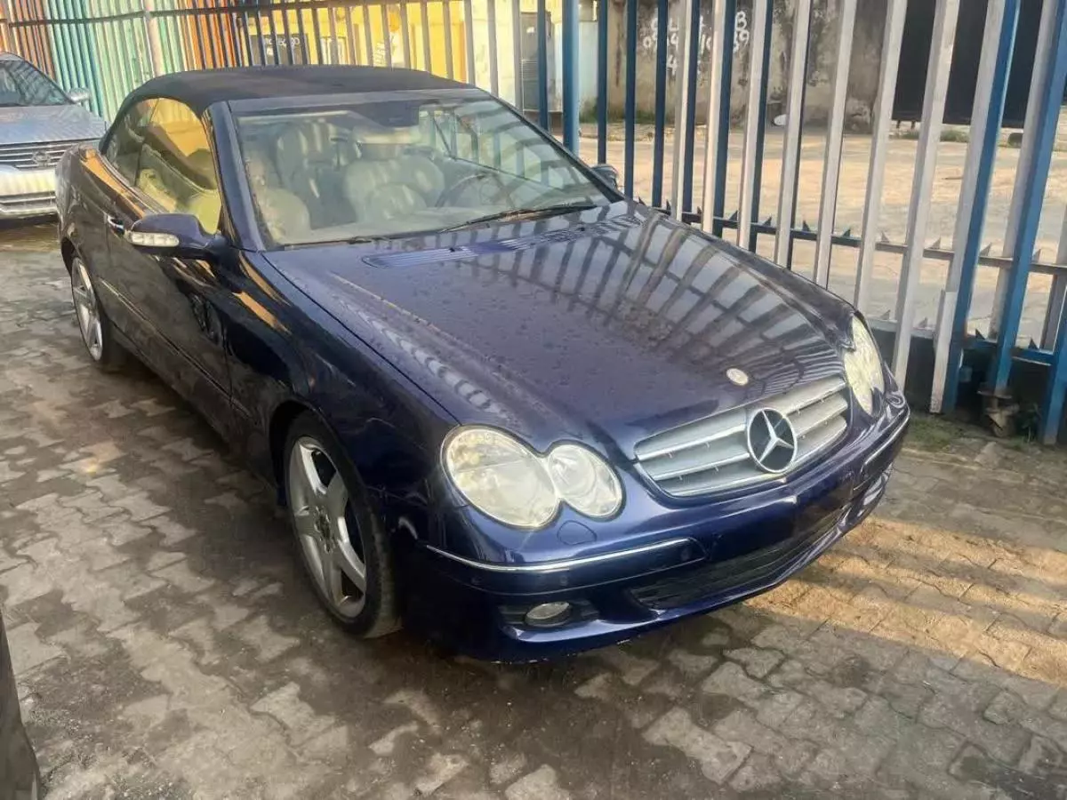 Mercedes-Benz CLK 350   - 2002