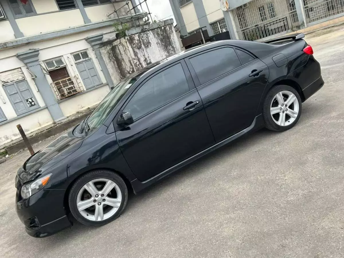 Toyota Corolla Sport   - 2010