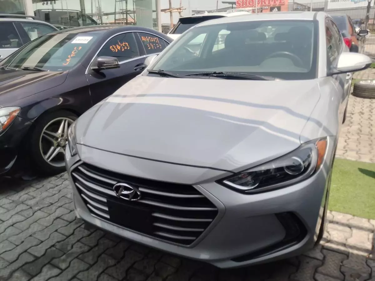 Hyundai Elantra   - 2017