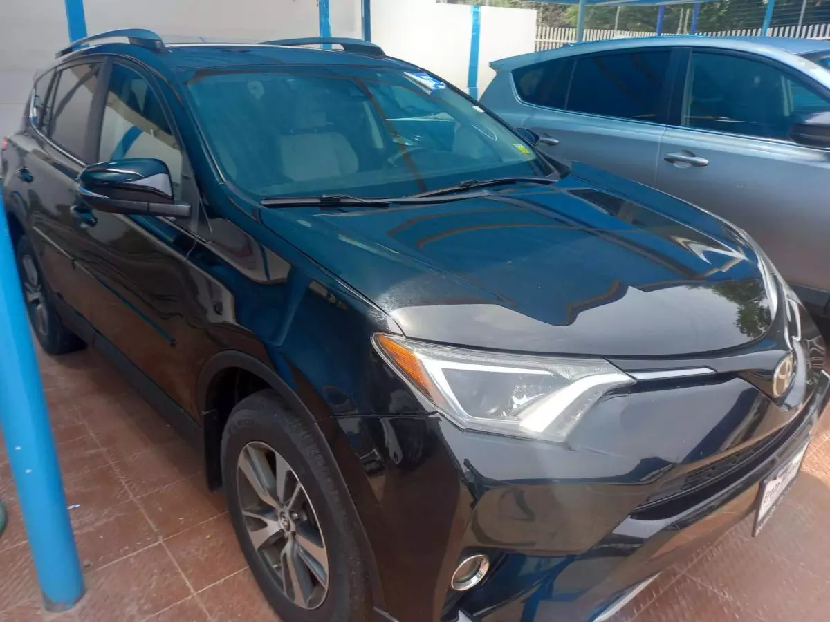 Toyota RAV 4 - 2017