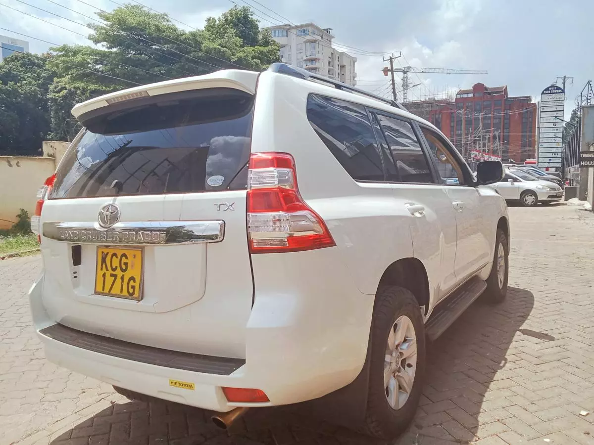 Toyota Landcruiser prado TX   - 2014