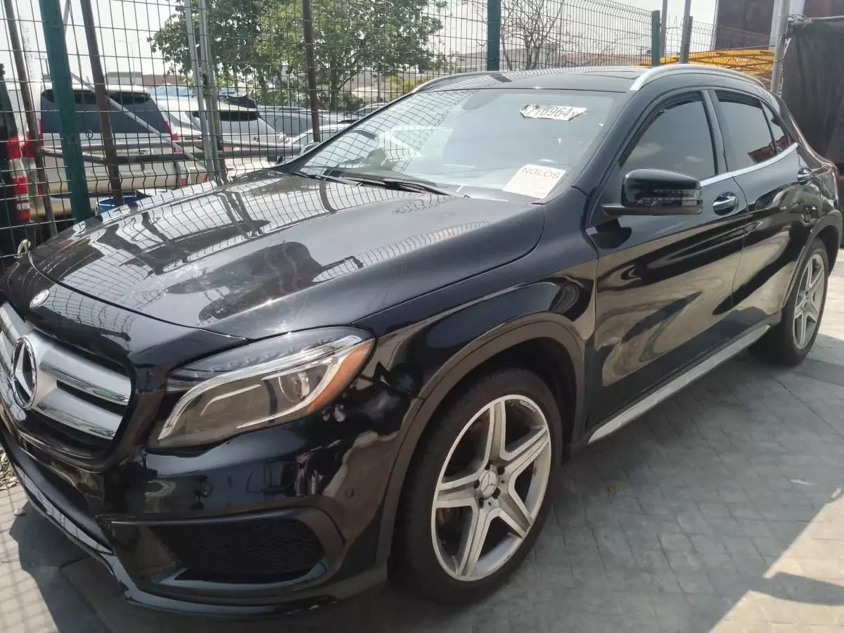 Mercedes-Benz GLA 250   - 2015