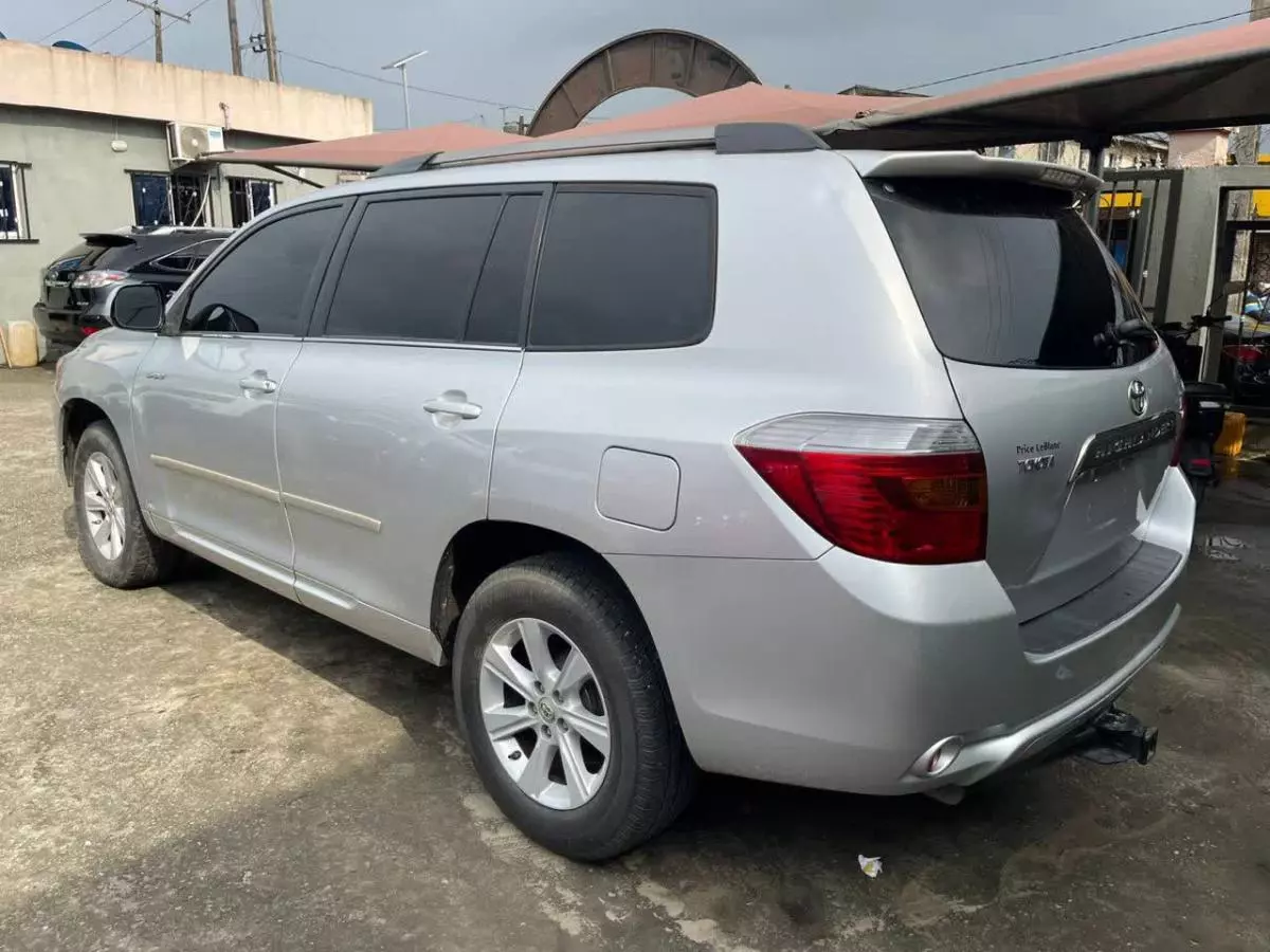 Toyota Highlander   - 2008