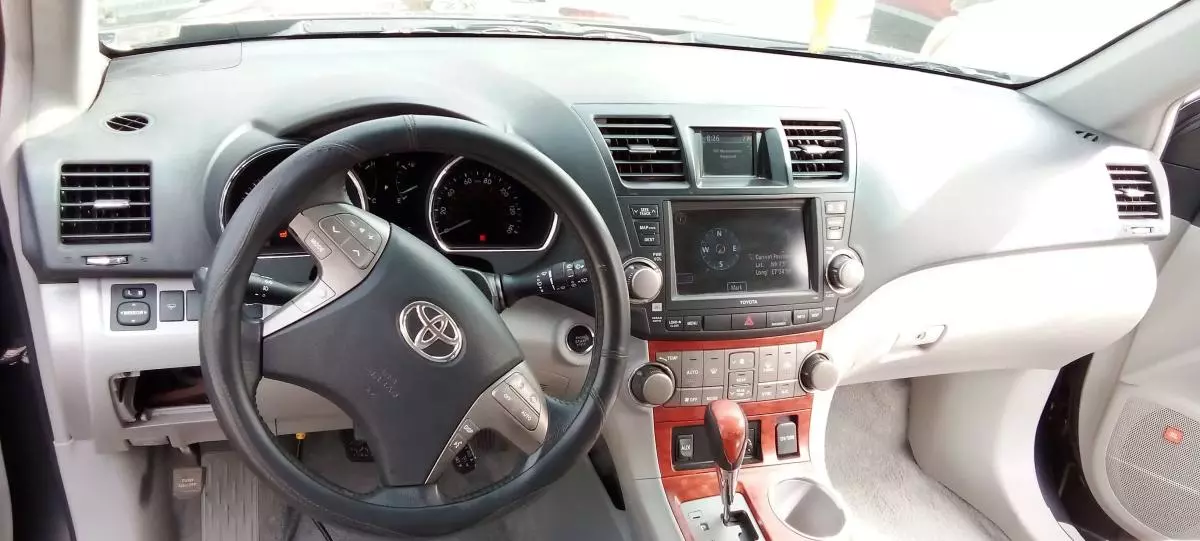 Toyota Highlander - 2009