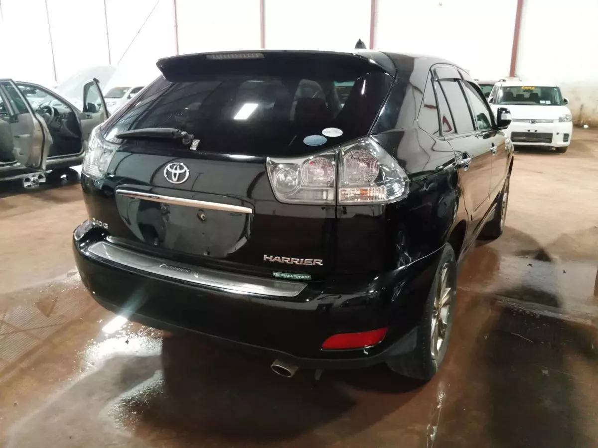 Toyota Harrier   - 2009