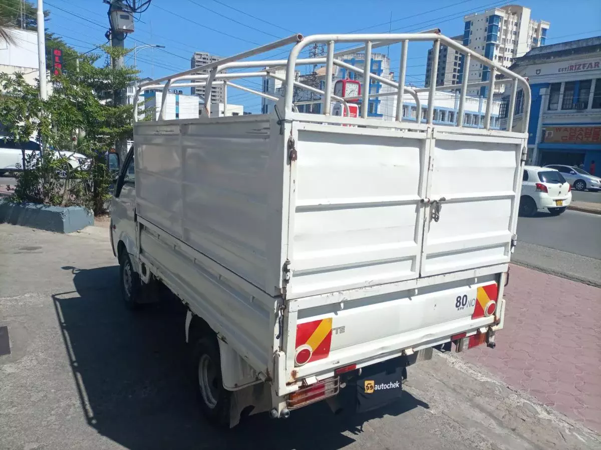 Nissan Vanette - 2014