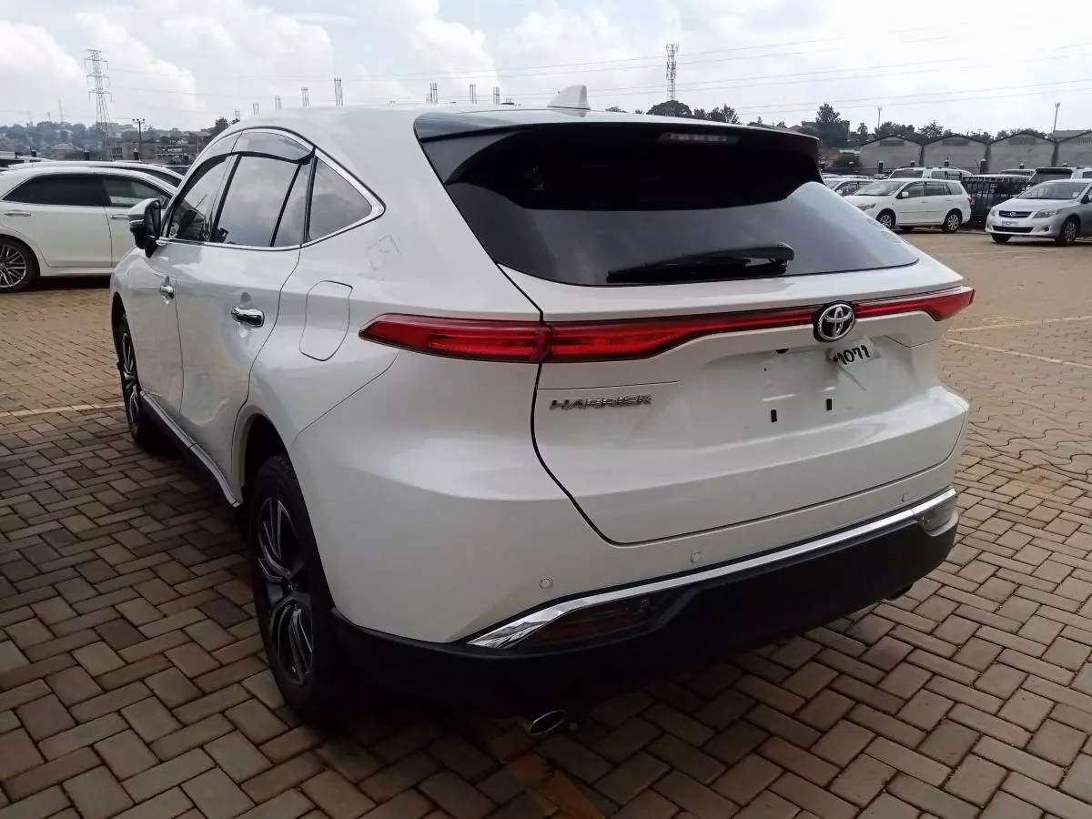 Toyota Harrier   - 2020