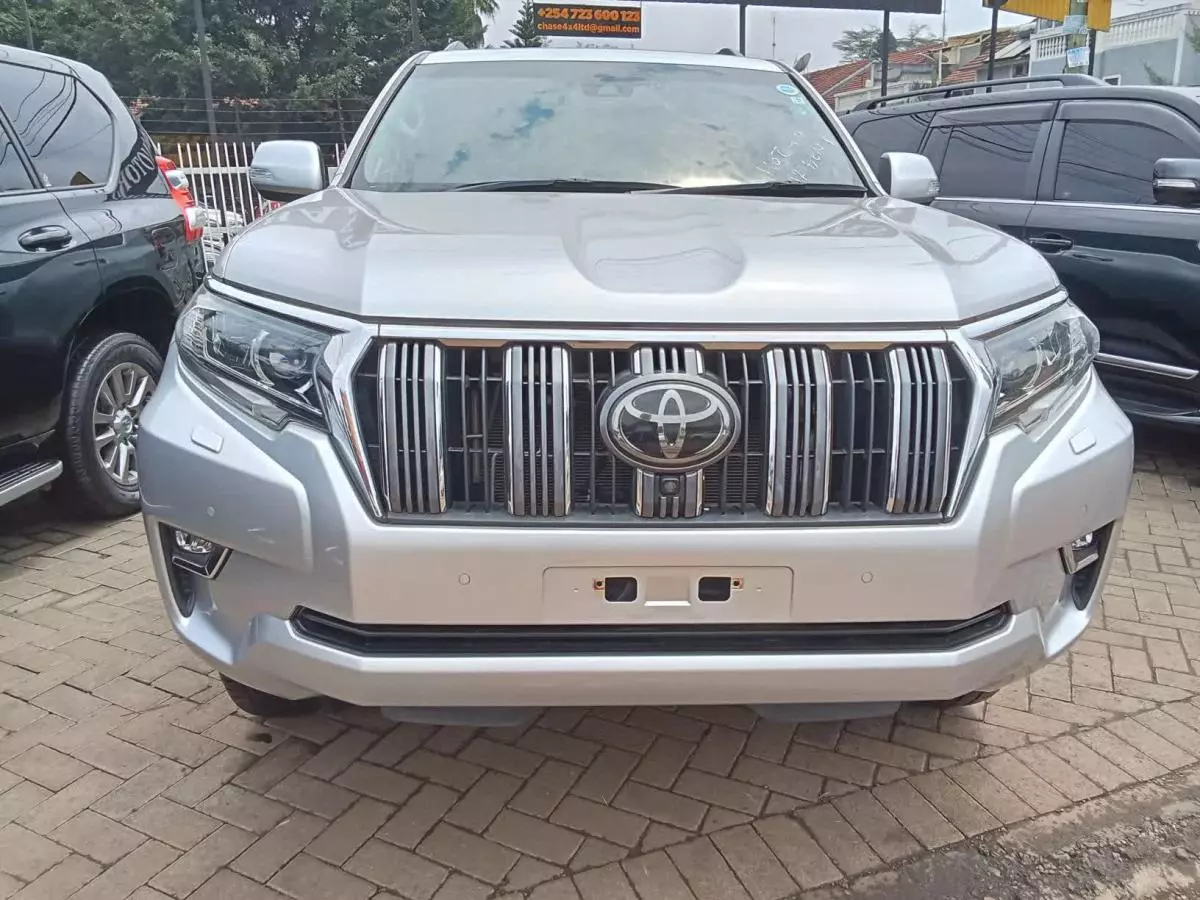 Toyota Land Cruiser Prado TX L   - 2017