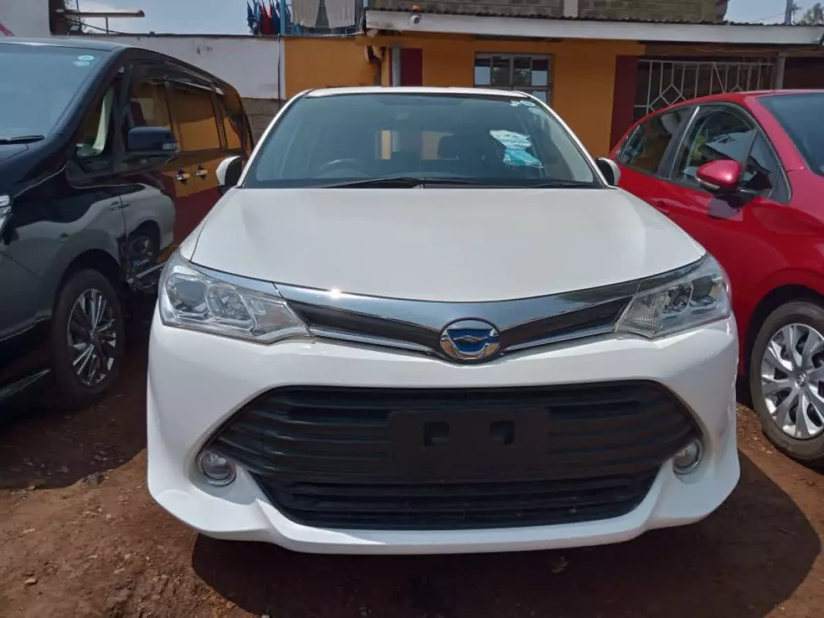 Toyota Fielder  - 2016