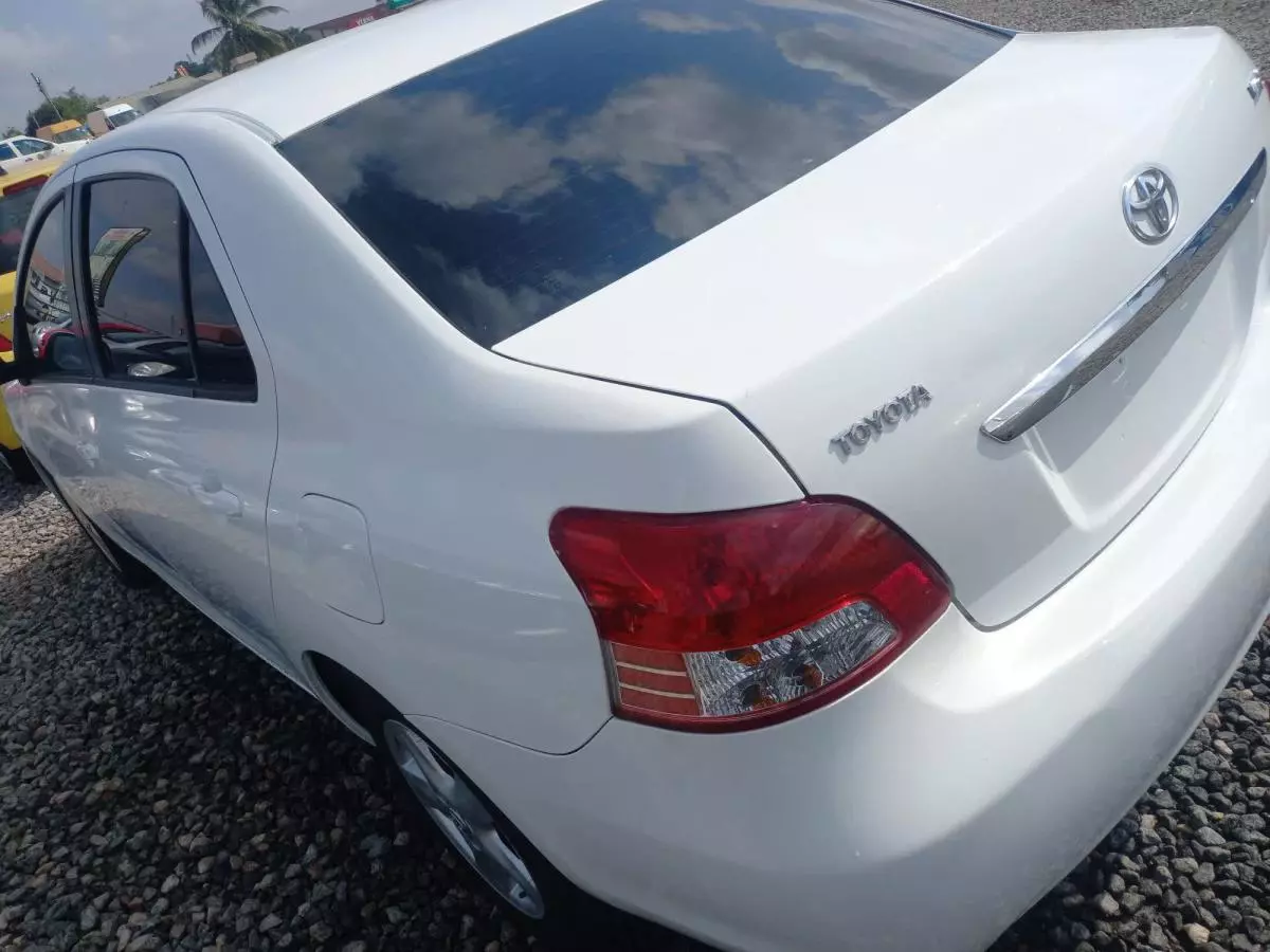 Toyota Yaris - 2013