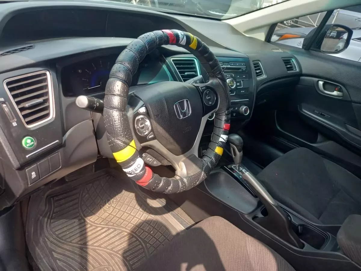 Honda Civic - 2013