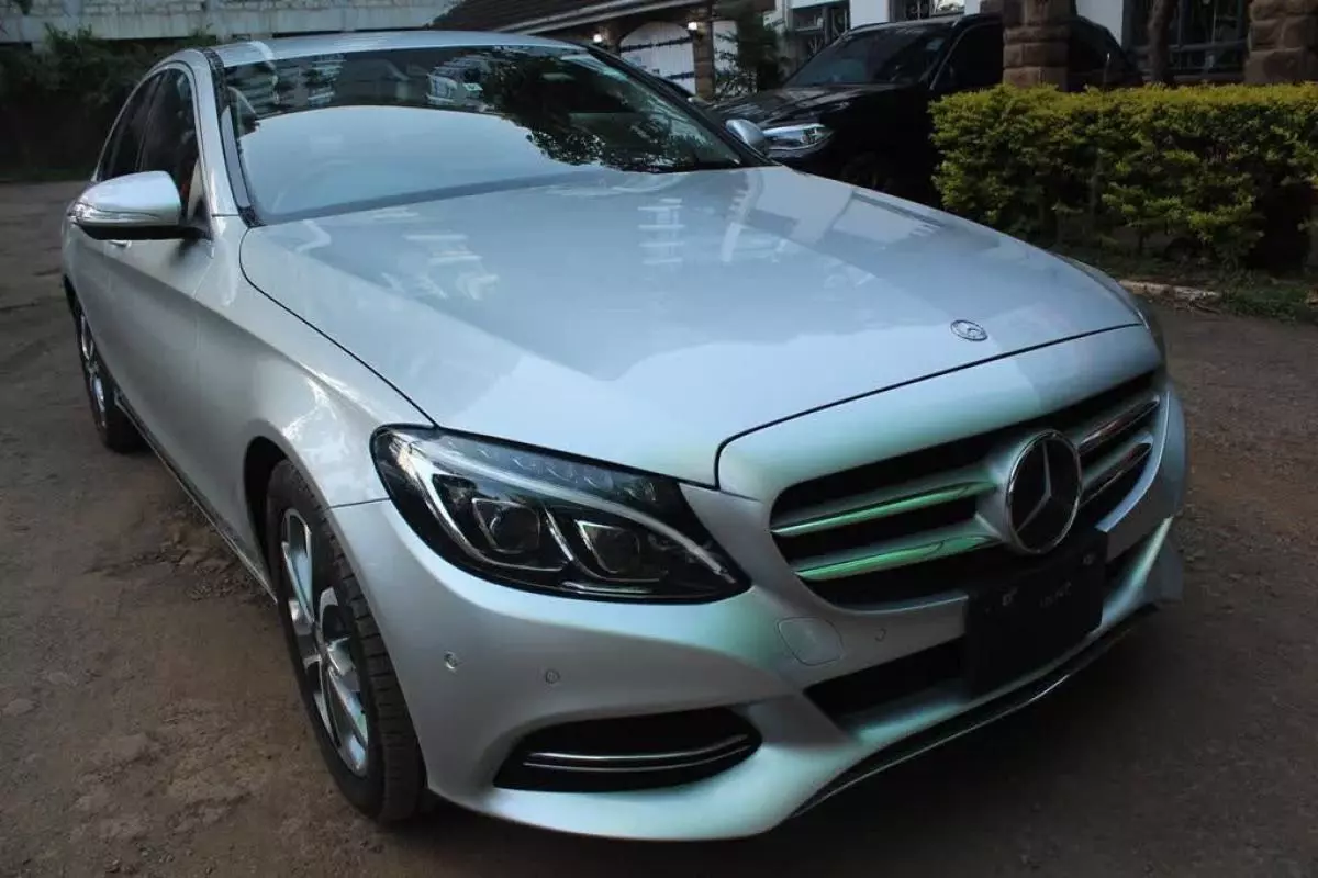 Mercedes-Benz C 200 - 2015