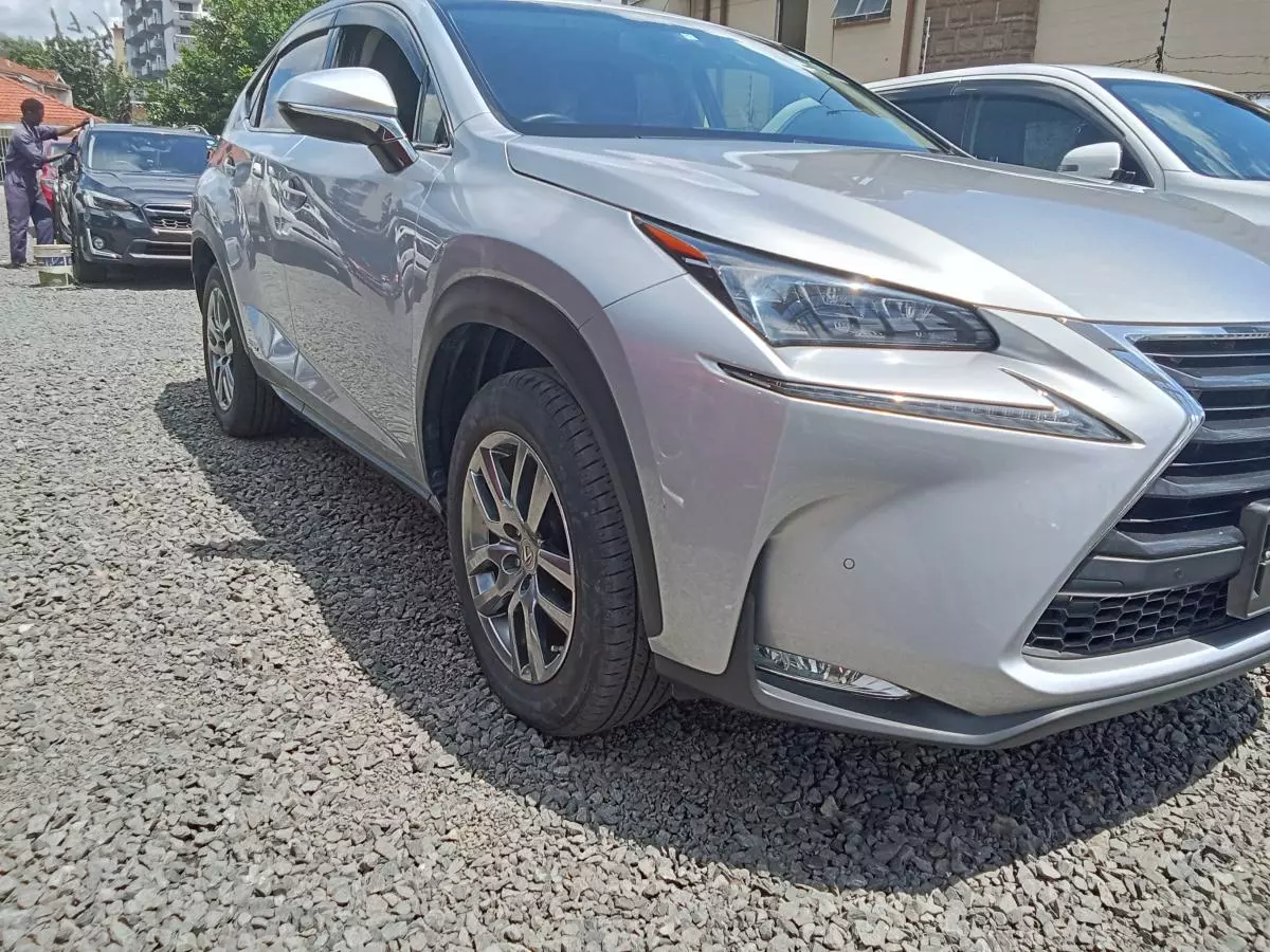 Lexus NX300h Hybrid   - 2016