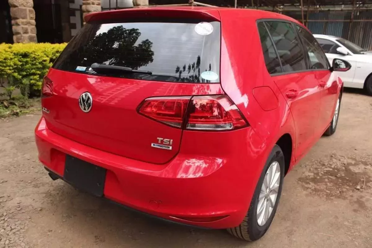 Volkswagen Golf - 2015