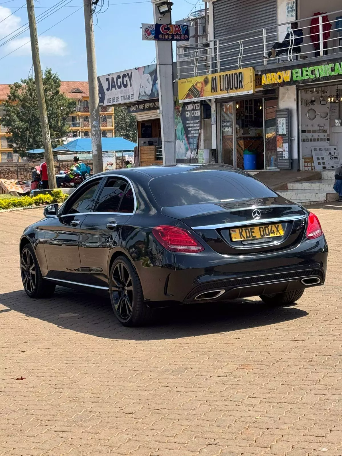 Mercedes-Benz C200   - 2014