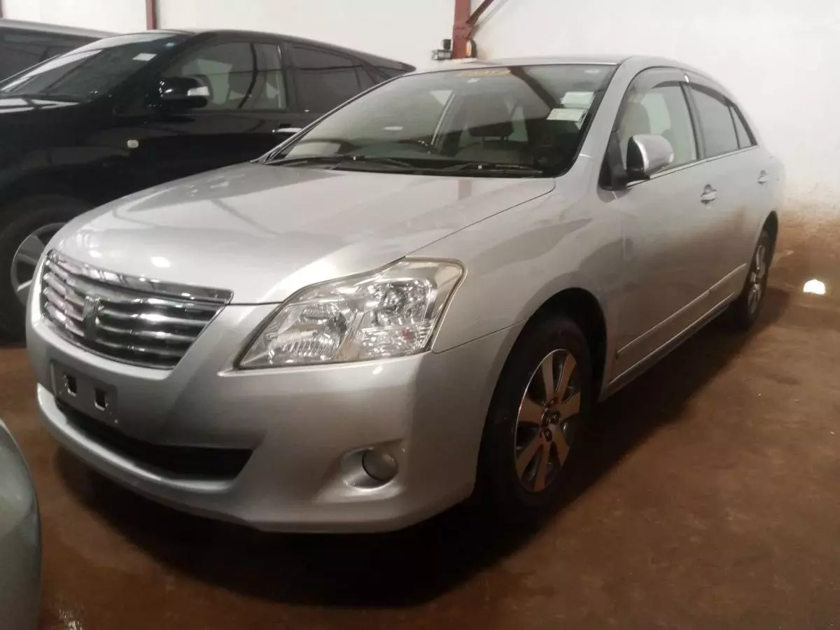 Toyota Premio    - 2009