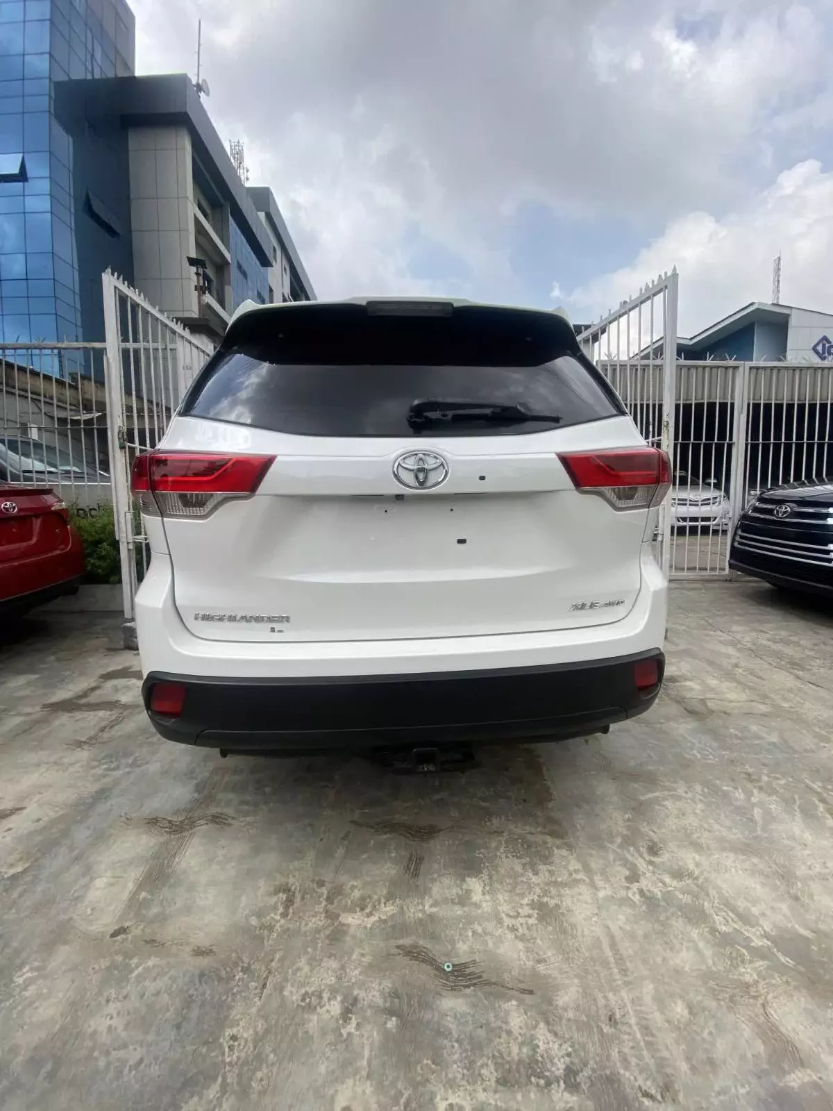 Toyota Highlander   - 2014