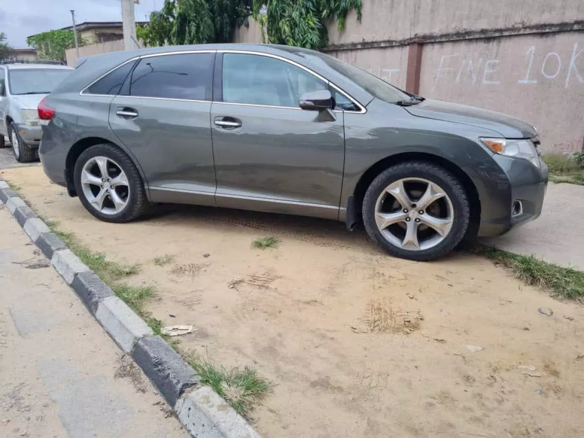 Toyota Venza - 2013