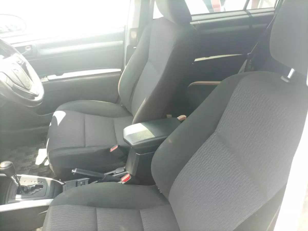 Toyota Fielder hybrid  - 2016