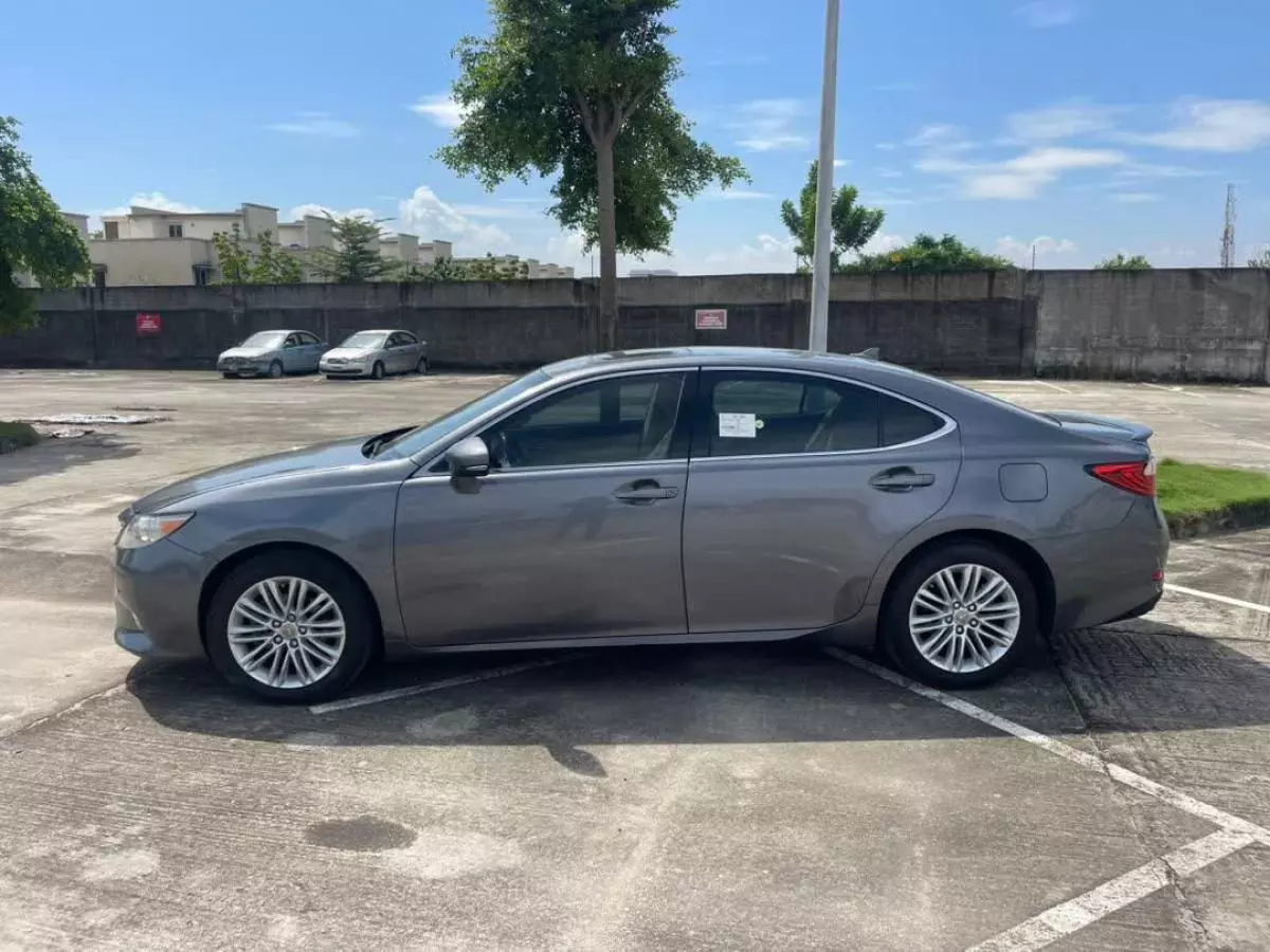 Lexus ES 350   - 2014