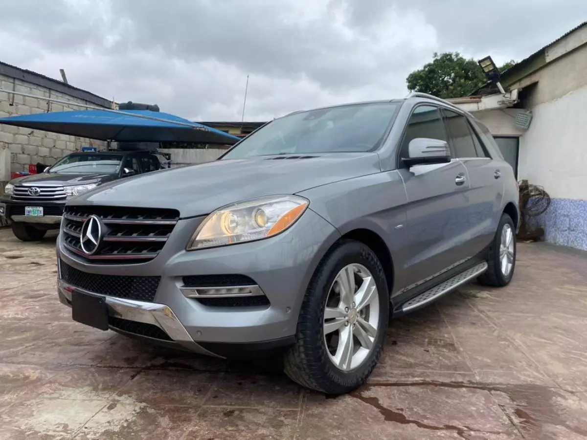 Mercedes-Benz ML 350   - 2012