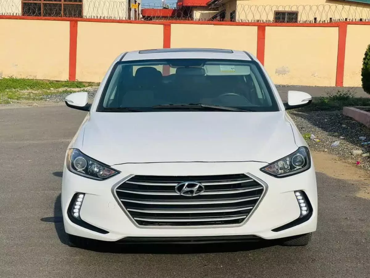 Hyundai Elantra   - 2017