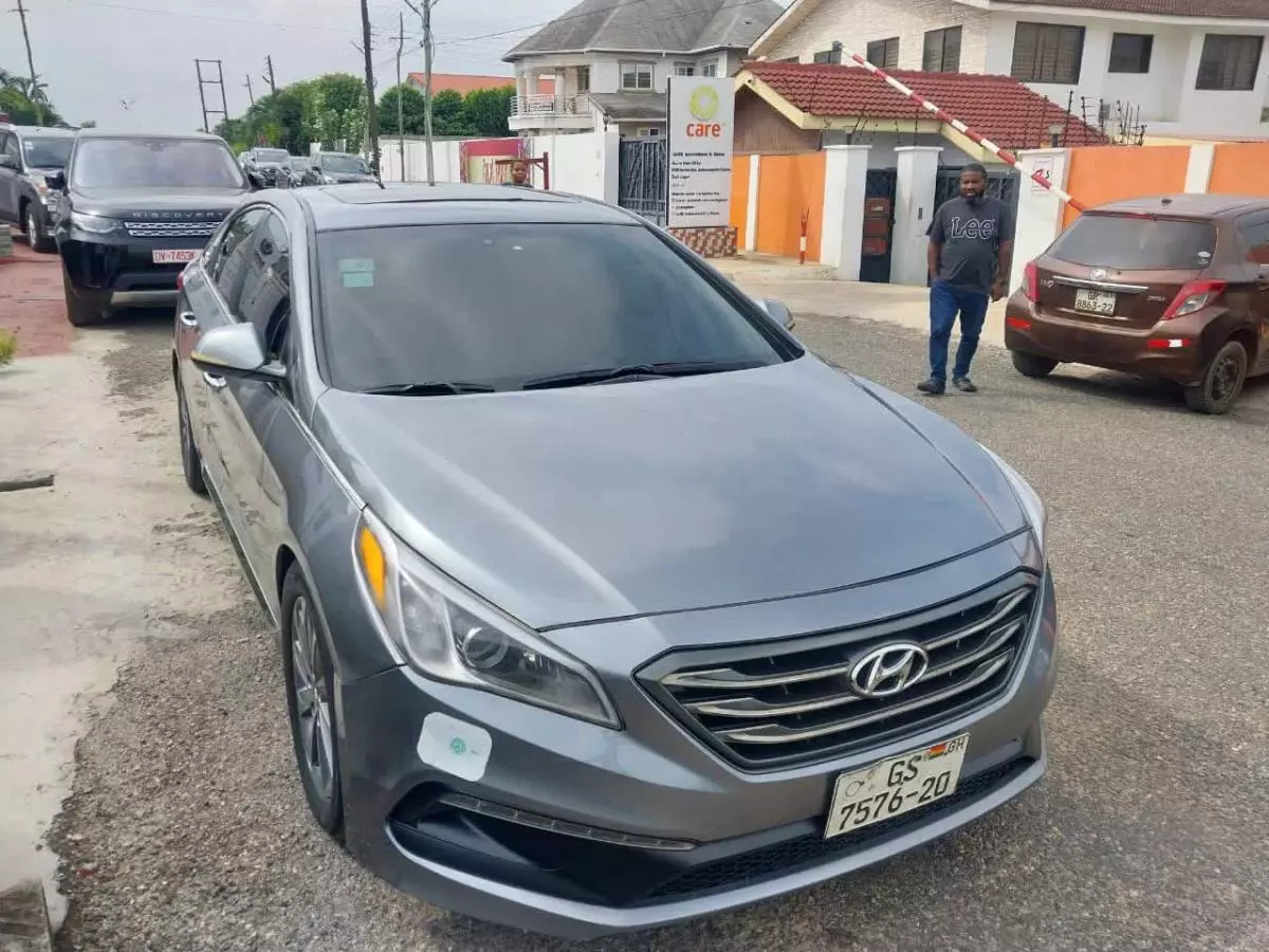 Hyundai Sonata   - 2016